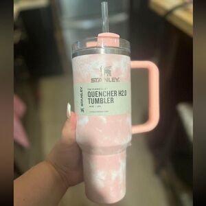Stanley Quencher H2.0 Tumbler in Soft Pink
